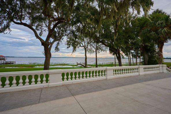 3111 Masterpiece Rd, Lake Wales, FL 33898